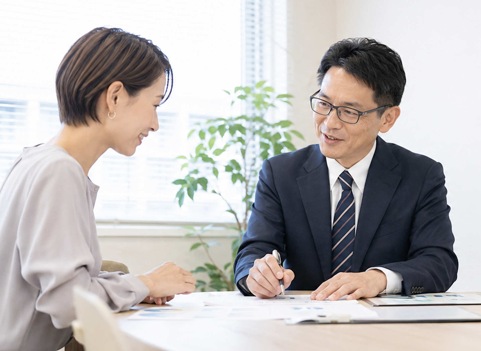税理士との相談シーン
